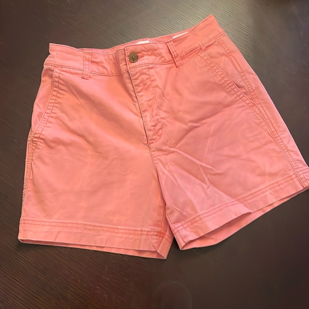 Ladies GAP Girlfriend khaki shorts